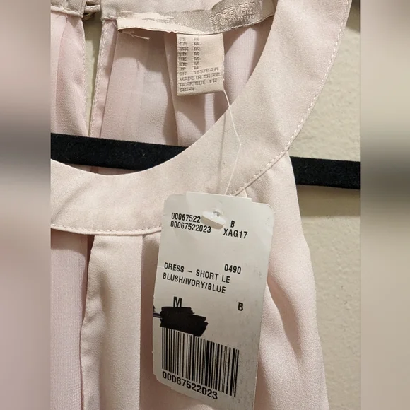 Forever 21 Women's Blush Pink Ivory Blue Floral Halter Neck Mini Shift Dress- M - Picture 8 of 9